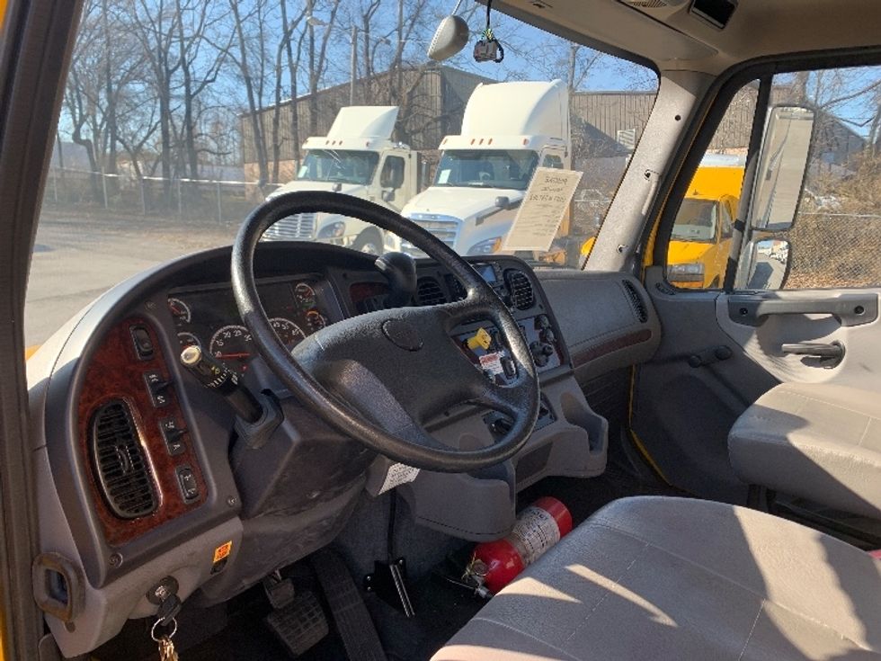 Medium Duty Box Truck-Light and Medium Duty Trucks-Freightliner-2022-M2-Nashville (Mount Juliet)-TN-36,063\n\t\tmiles-$ 86,000 - Image 17