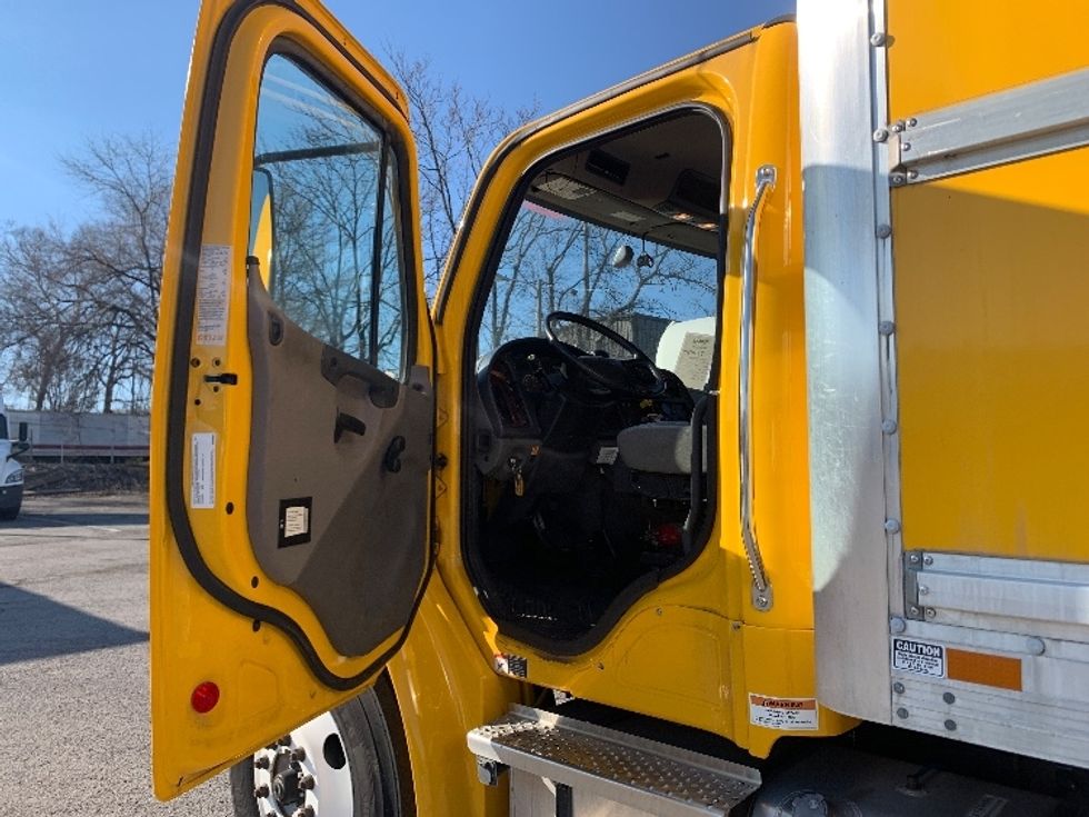 Medium Duty Box Truck-Light and Medium Duty Trucks-Freightliner-2022-M2-Nashville (Mount Juliet)-TN-36,063\n\t\tmiles-$ 86,000 - Image 16