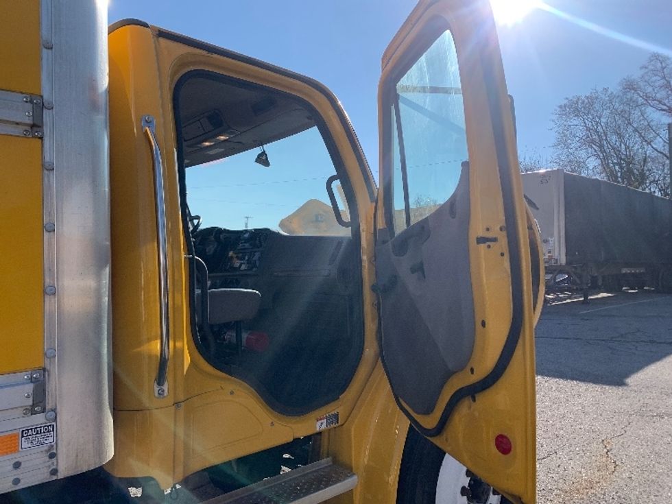 Medium Duty Box Truck-Light and Medium Duty Trucks-Freightliner-2022-M2-Nashville (Mount Juliet)-TN-36,063\n\t\tmiles-$ 86,000 - Image 20