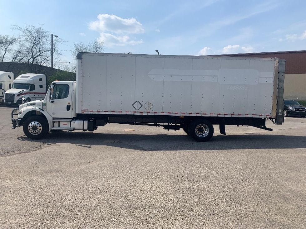 Medium Duty Box Truck-Light and Medium Duty Trucks-Freightliner-2022-M2-Nashville (Mount Juliet)-TN-378,402\n\t\tmiles-$ 28,000 - Image 4