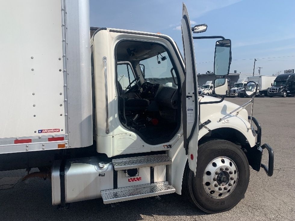 Medium Duty Box Truck-Light and Medium Duty Trucks-Freightliner-2022-M2-Nashville (Mount Juliet)-TN-378,402\n\t\tmiles-$ 28,000 - Image 20