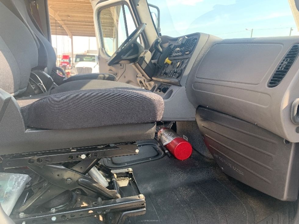 Medium Duty Box Truck-Light and Medium Duty Trucks-Freightliner-2022-M2-Nashville (Mount Juliet)-TN-378,402\n\t\tmiles-$ 28,000 - Image 22