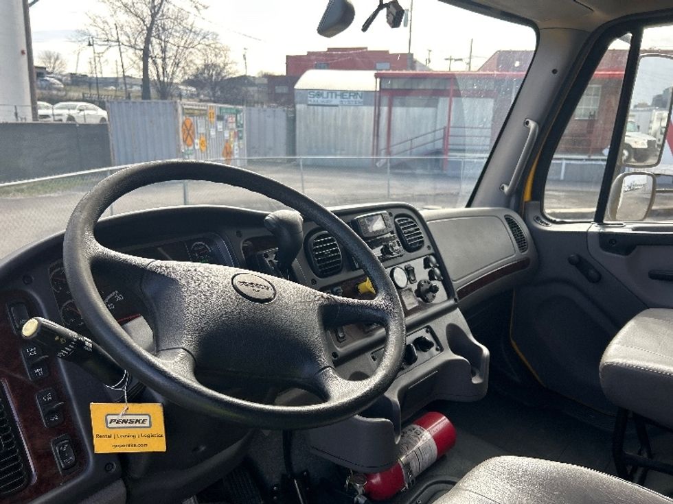 Medium Duty Box Truck-Light and Medium Duty Trucks-Freightliner-2022-M2-Nashville-TN-56,828\n\t\tmiles-$ 84,500 - Image 17