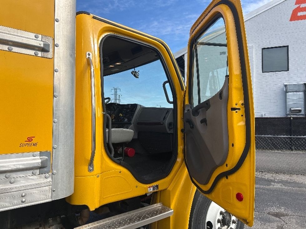 Medium Duty Box Truck-Light and Medium Duty Trucks-Freightliner-2022-M2-Nashville-TN-56,828\n\t\tmiles-$ 84,500 - Image 20