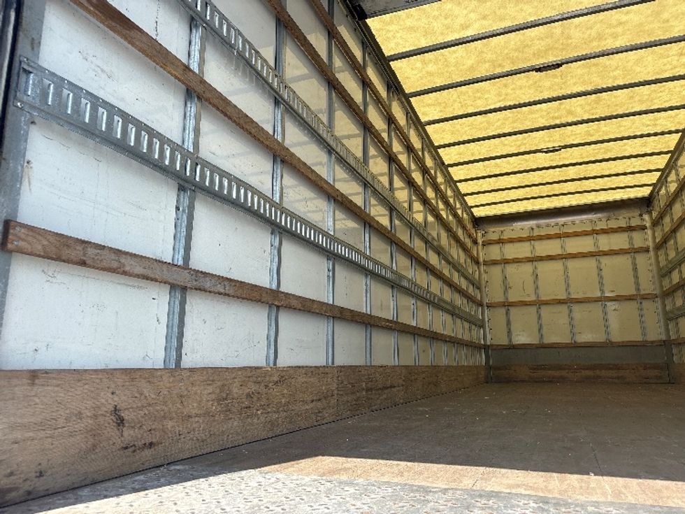 Medium Duty Box Truck-Light and Medium Duty Trucks-Freightliner-2022-M2-New Castle-DE-202,250\n\t\tmiles-$ 62,750 - Image 11