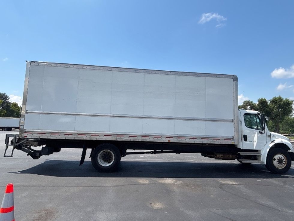 Medium Duty Box Truck-Light and Medium Duty Trucks-Freightliner-2022-M2-New Castle-DE-202,250\n\t\tmiles-$ 62,750 - Image 15