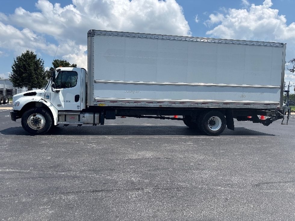 Medium Duty Box Truck-Light and Medium Duty Trucks-Freightliner-2022-M2-New Castle-DE-202,250\n\t\tmiles-$ 62,750 - Image 4