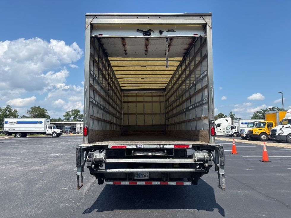 Medium Duty Box Truck-Light and Medium Duty Trucks-Freightliner-2022-M2-New Castle-DE-202,250\n\t\tmiles-$ 62,750 - Image 8