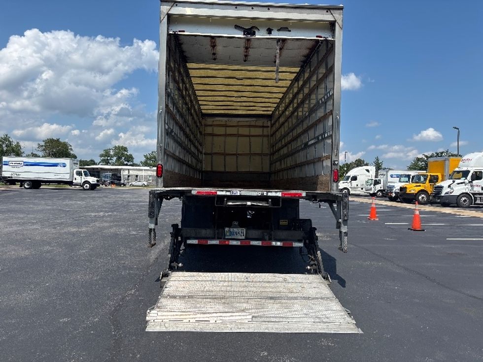 Medium Duty Box Truck-Light and Medium Duty Trucks-Freightliner-2022-M2-New Castle-DE-202,250\n\t\tmiles-$ 62,750 - Image 9