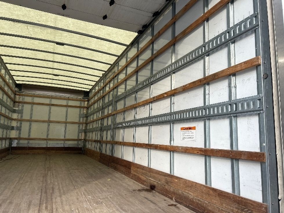 Medium Duty Box Truck-Light and Medium Duty Trucks-Freightliner-2022-M2-Norcross-GA-135,004\n\t\tmiles-$ 75,250 - Image 12