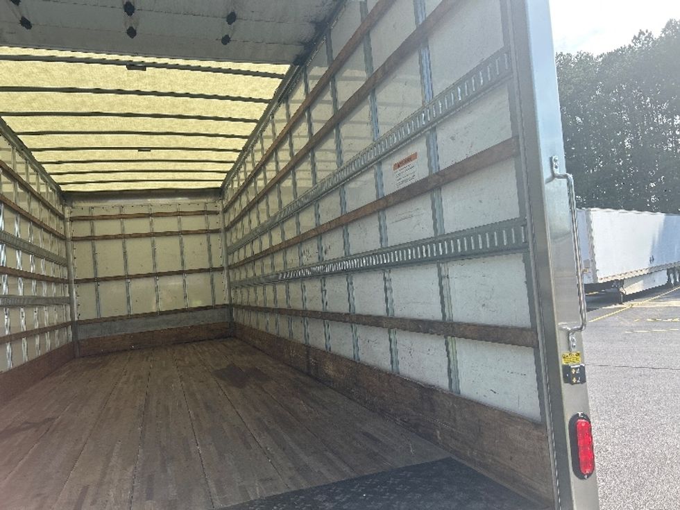 Medium Duty Box Truck-Light and Medium Duty Trucks-Freightliner-2022-M2-Norcross-GA-259,680\n\t\tmiles-$ 45,750 - Image 12