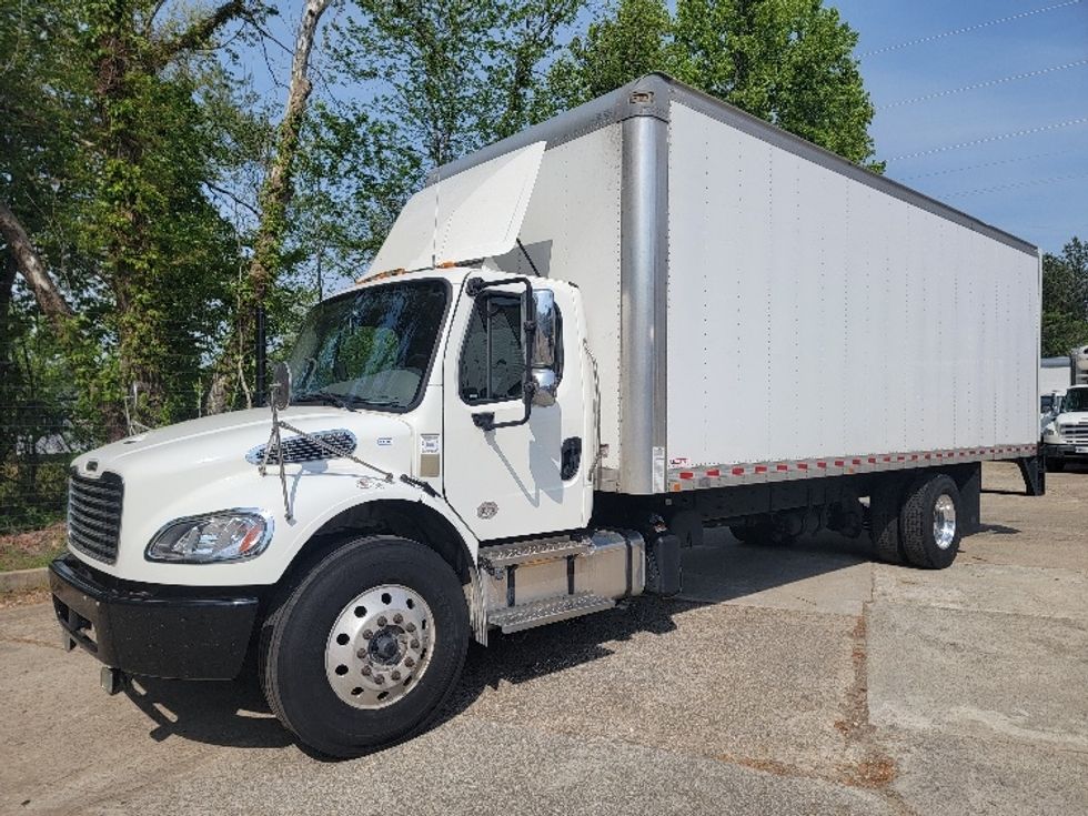 Medium Duty Box Truck-Light and Medium Duty Trucks-Freightliner-2022-M2-Norcross-GA-337,090\n\t\tmiles-$ 32,250 - Image 1