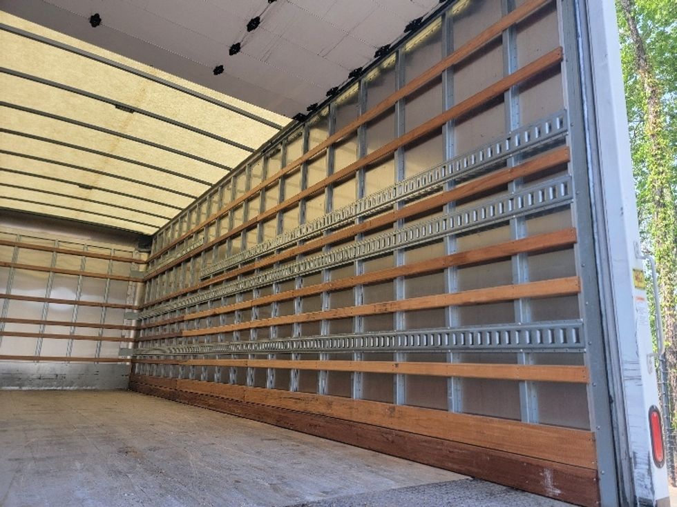 Medium Duty Box Truck-Light and Medium Duty Trucks-Freightliner-2022-M2-Norcross-GA-337,090\n\t\tmiles-$ 32,250 - Image 11