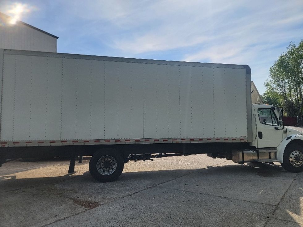 Medium Duty Box Truck-Light and Medium Duty Trucks-Freightliner-2022-M2-Norcross-GA-337,090\n\t\tmiles-$ 32,250 - Image 14