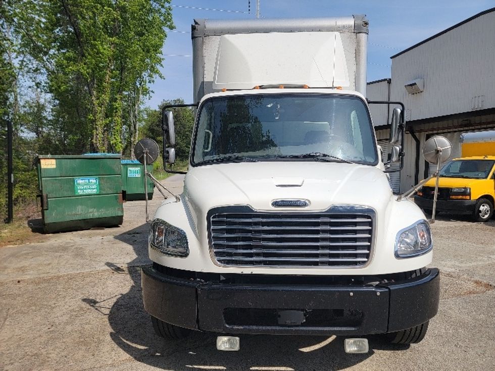 Medium Duty Box Truck-Light and Medium Duty Trucks-Freightliner-2022-M2-Norcross-GA-337,090\n\t\tmiles-$ 32,250 - Image 2