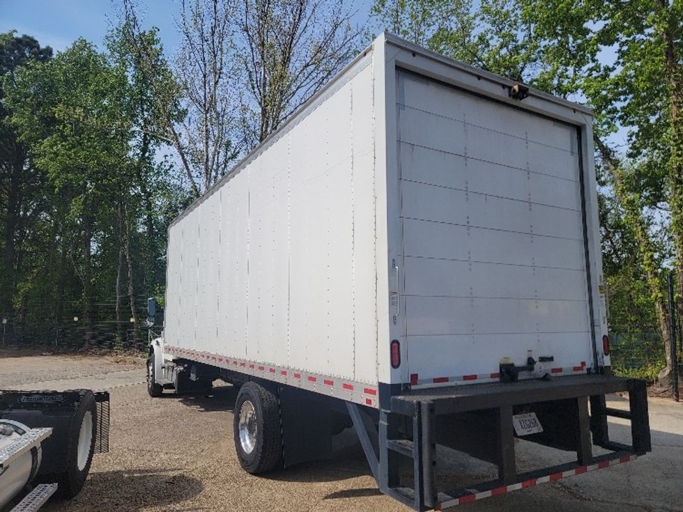 Medium Duty Box Truck-Light and Medium Duty Trucks-Freightliner-2022-M2-Norcross-GA-337,090\n\t\tmiles-$ 32,250 - Image 6