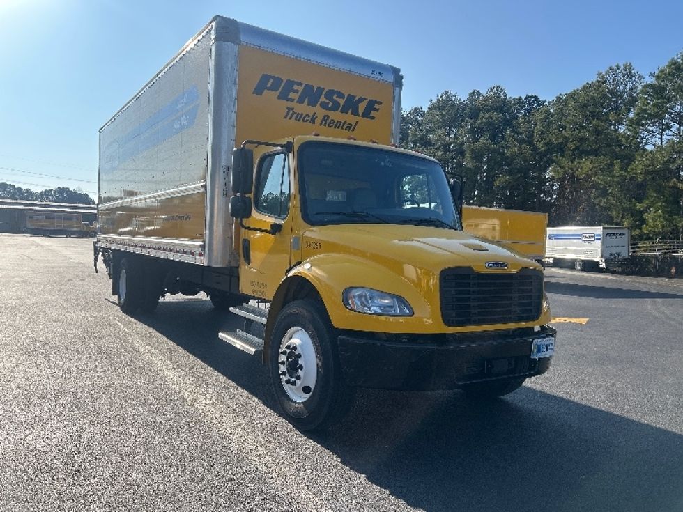 Medium Duty Box Truck-Light and Medium Duty Trucks-Freightliner-2022-M2-Norcross-GA-95,133\n\t\tmiles-$ 83,500 - Image 1