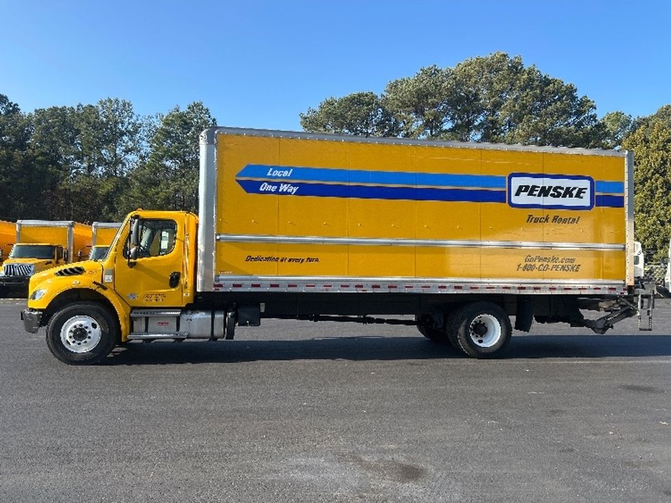 Medium Duty Box Truck-Light and Medium Duty Trucks-Freightliner-2022-M2-Norcross-GA-95,133\n\t\tmiles-$ 83,500 - Image 4