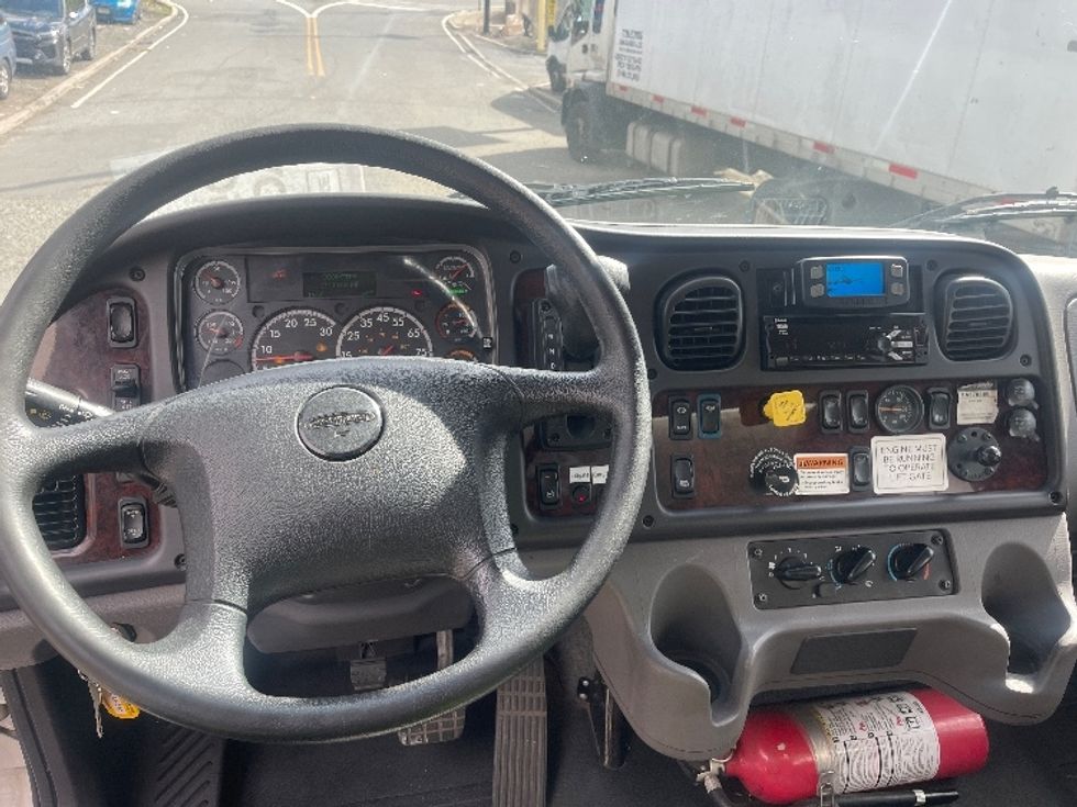 Medium Duty Box Truck-Light and Medium Duty Trucks-Freightliner-2022-M2-North Bergen-NJ-151,150\n\t\tmiles-$ 56,000 - Image 18