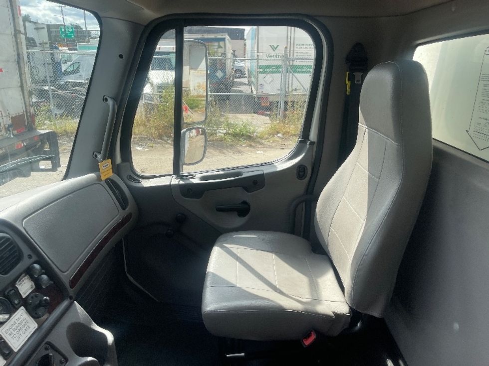 Medium Duty Box Truck-Light and Medium Duty Trucks-Freightliner-2022-M2-North Bergen-NJ-151,150\n\t\tmiles-$ 56,000 - Image 19