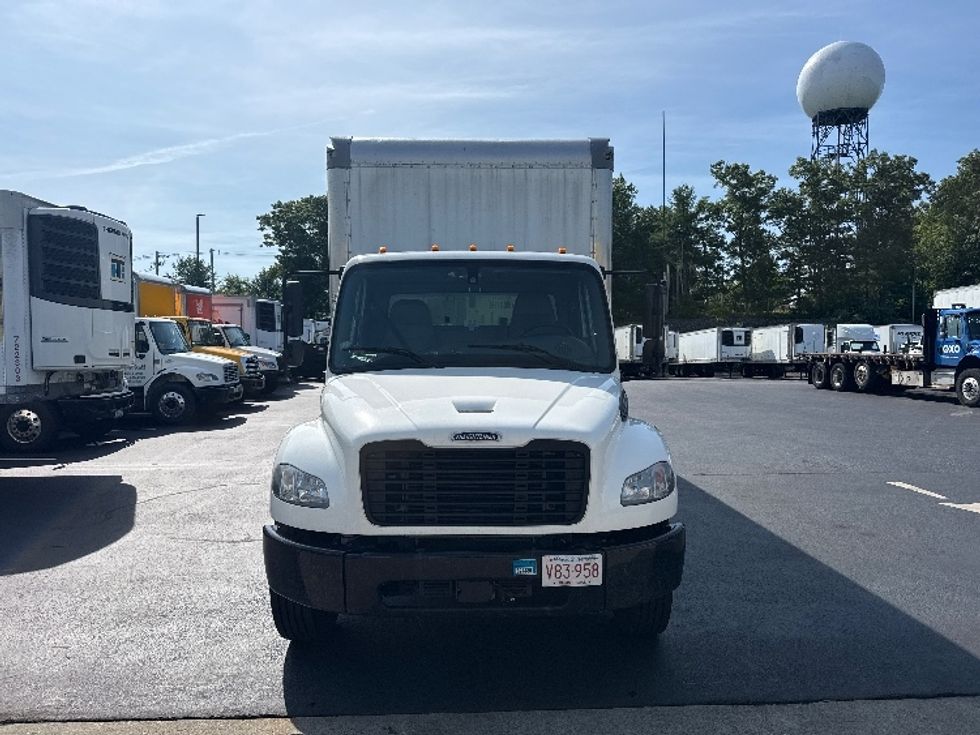 Medium Duty Box Truck-Light and Medium Duty Trucks-Freightliner-2022-M2-Norton-MA-189,953\n\t\tmiles-$ 62,500 - Image 2