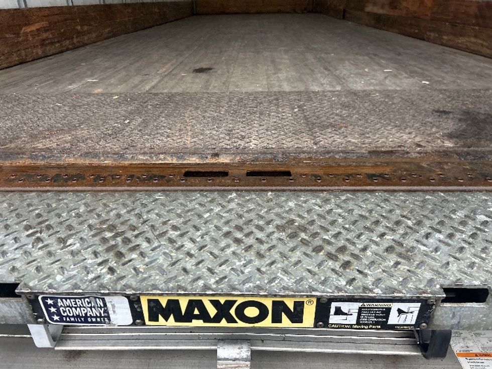 Medium Duty Box Truck-Light and Medium Duty Trucks-Freightliner-2022-M2-Obetz-OH-176,813\n\t\tmiles-$ 64,750 - Image 10