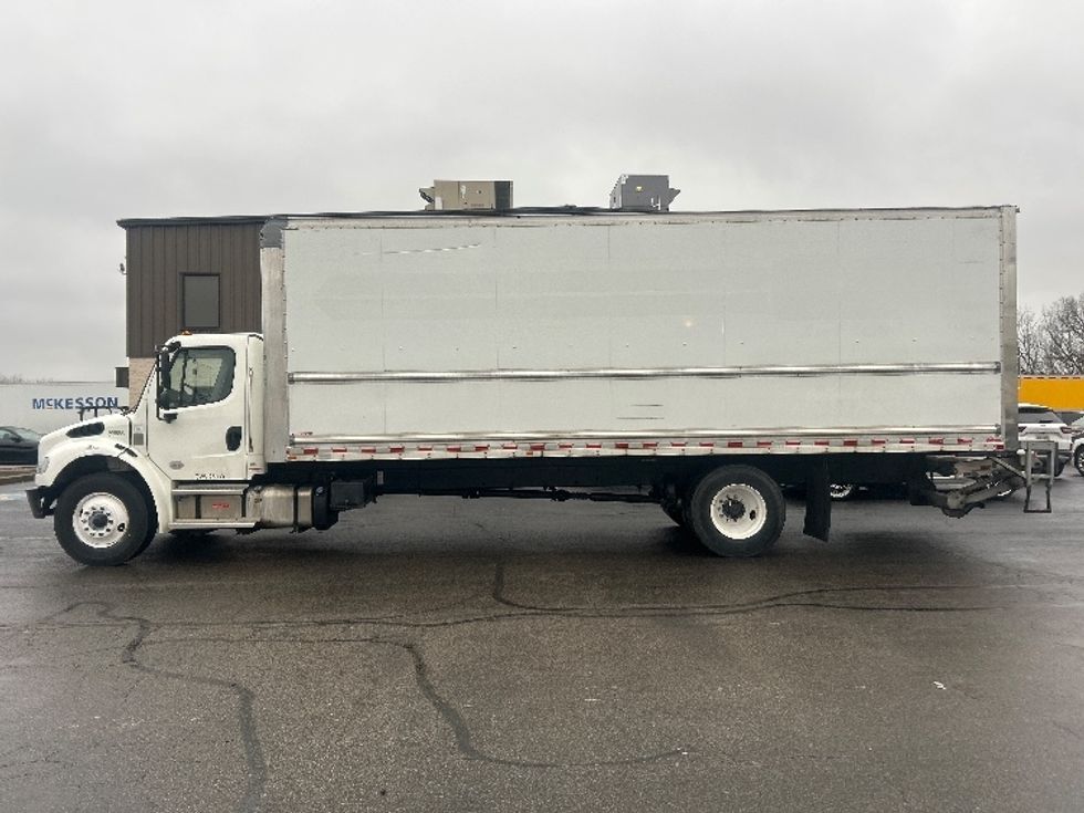 Medium Duty Box Truck-Light and Medium Duty Trucks-Freightliner-2022-M2-Obetz-OH-176,813\n\t\tmiles-$ 64,750 - Image 4