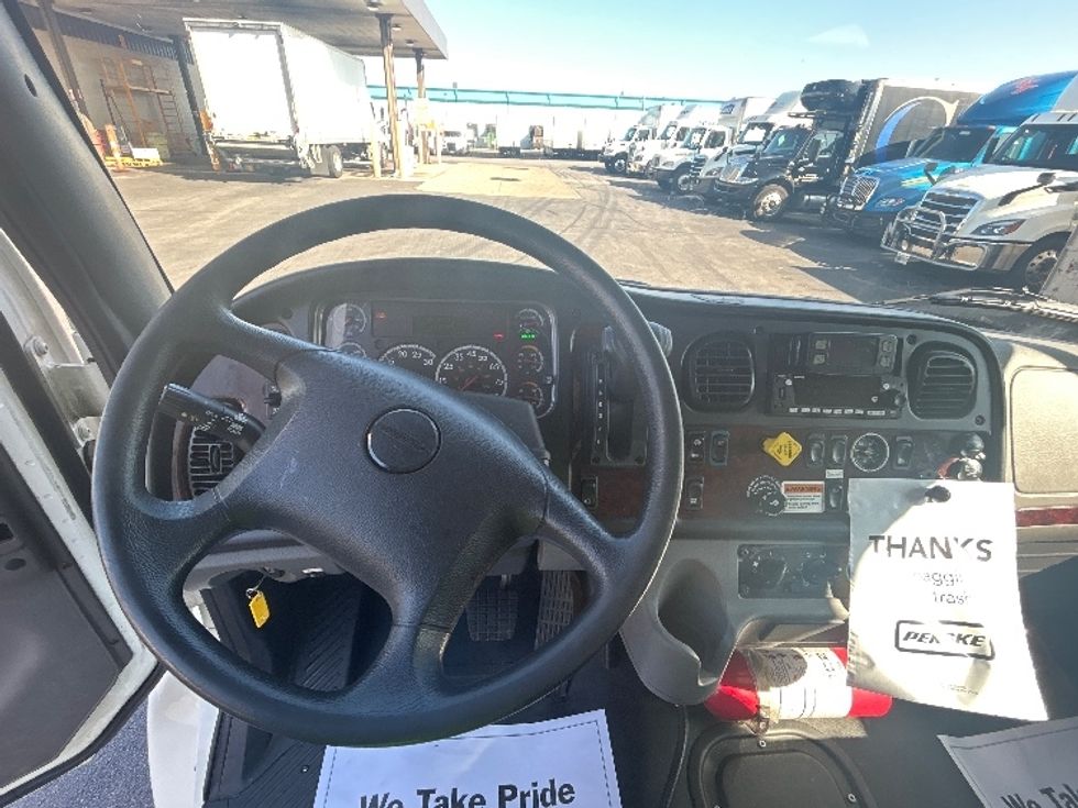 Medium Duty Box Truck-Light and Medium Duty Trucks-Freightliner-2022-M2-Obetz-OH-180,580\n\t\tmiles-$ 54,250 - Image 18