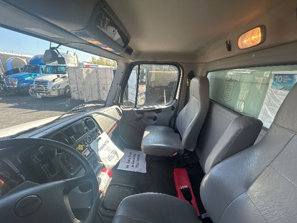 Medium Duty Box Truck-Light and Medium Duty Trucks-Freightliner-2022-M2-Obetz-OH-180,580\n\t\tmiles-$ 54,250 - Image 19