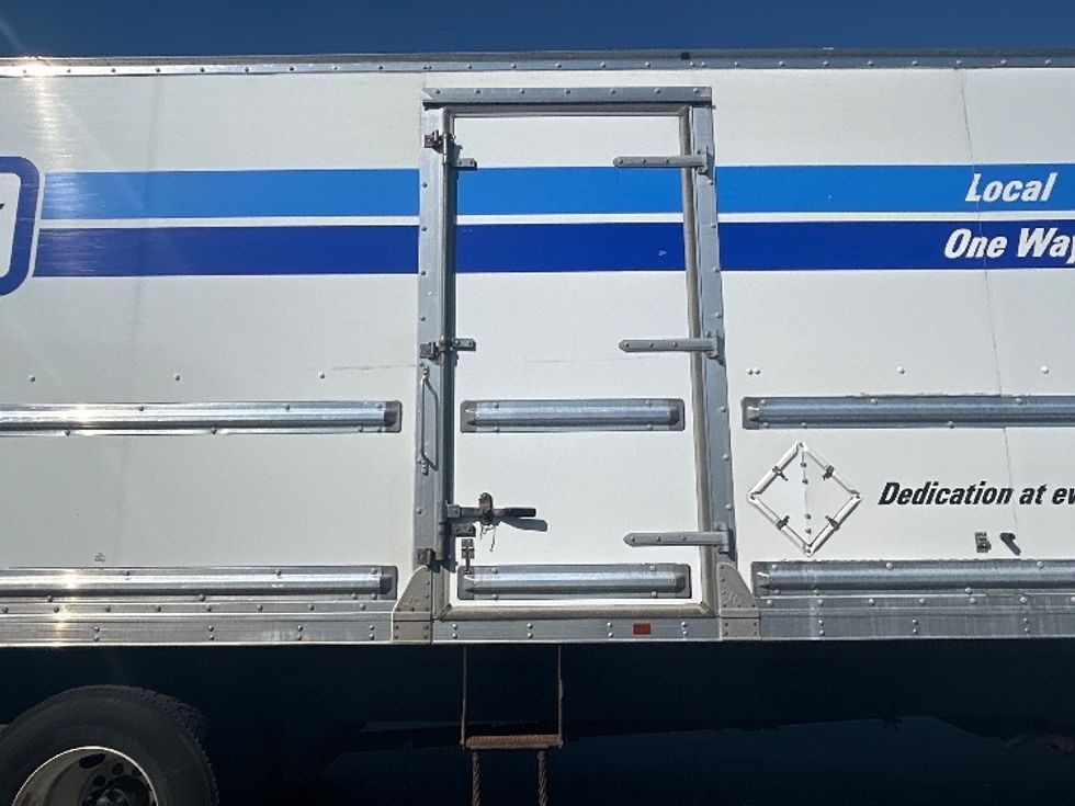 Medium Duty Box Truck-Light and Medium Duty Trucks-Freightliner-2022-M2-Obetz-OH-180,580\n\t\tmiles-$ 54,250 - Image 25