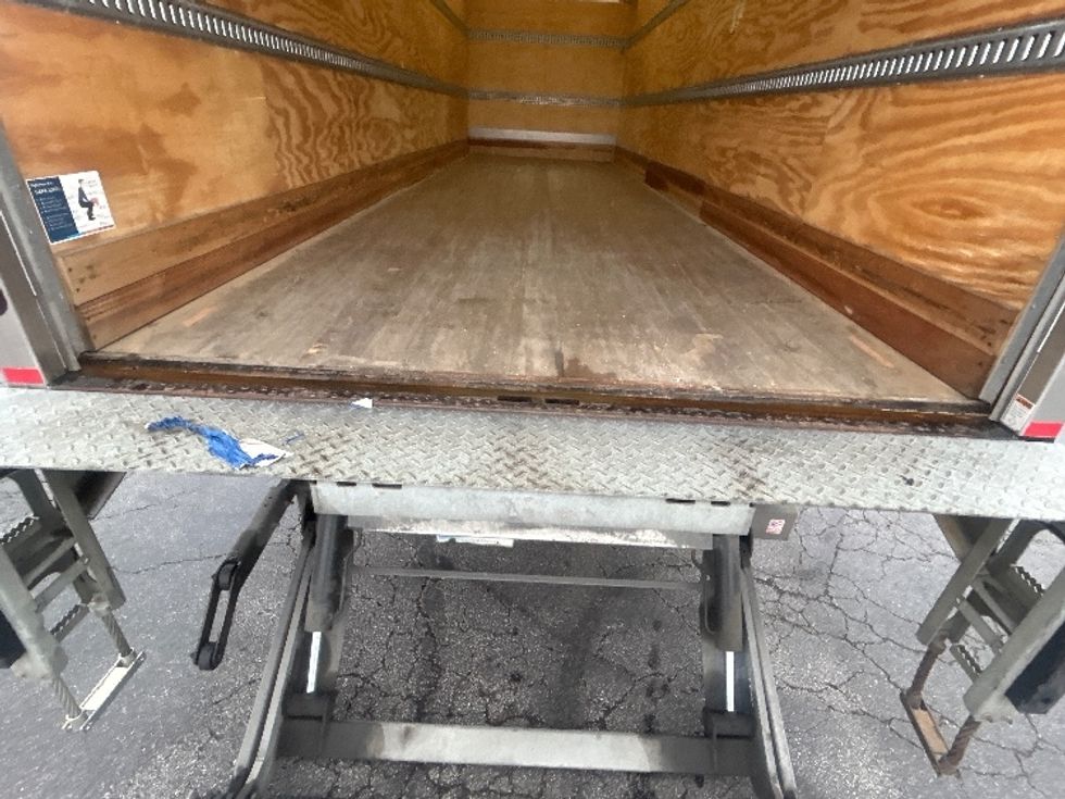 Medium Duty Box Truck-Light and Medium Duty Trucks-Freightliner-2022-M2-Obetz-OH-260,051\n\t\tmiles-$ 49,250 - Image 10