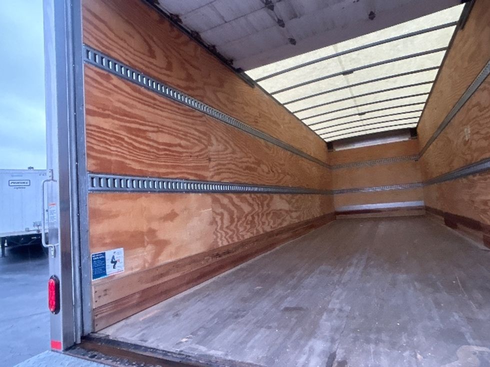 Medium Duty Box Truck-Light and Medium Duty Trucks-Freightliner-2022-M2-Obetz-OH-260,051\n\t\tmiles-$ 49,250 - Image 11