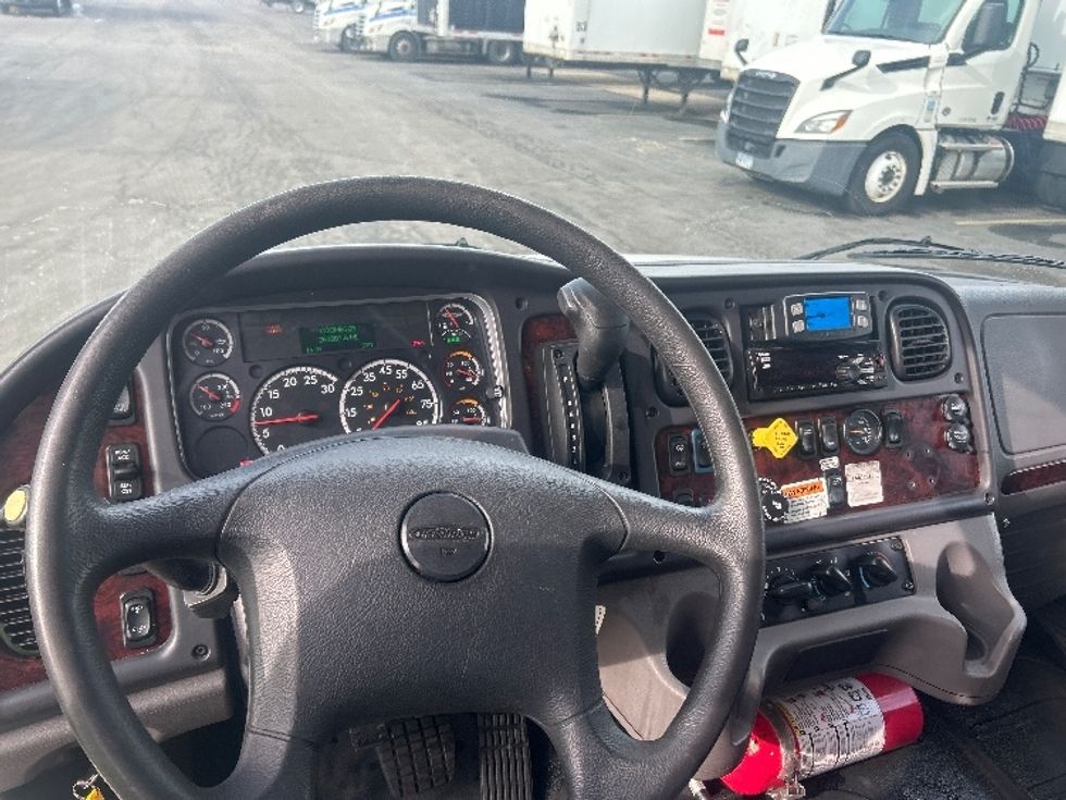 Medium Duty Box Truck-Light and Medium Duty Trucks-Freightliner-2022-M2-Obetz-OH-261,981\n\t\tmiles-$ 47,000 - Image 18
