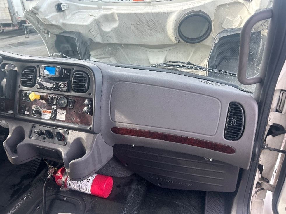 Medium Duty Box Truck-Light and Medium Duty Trucks-Freightliner-2022-M2-Obetz-OH-261,981\n\t\tmiles-$ 47,000 - Image 21