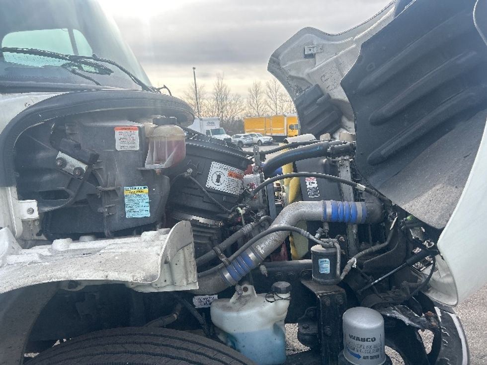 Medium Duty Box Truck-Light and Medium Duty Trucks-Freightliner-2022-M2-Obetz-OH-261,981\n\t\tmiles-$ 47,000 - Image 23