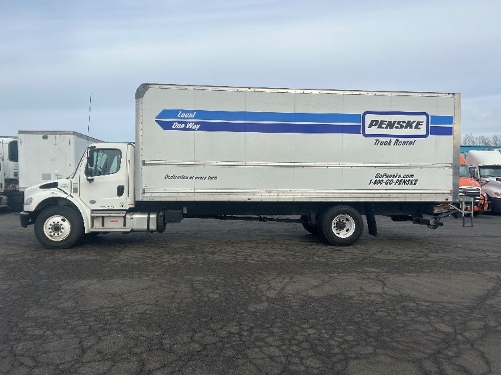 Medium Duty Box Truck-Light and Medium Duty Trucks-Freightliner-2022-M2-Obetz-OH-261,981\n\t\tmiles-$ 47,000 - Image 4
