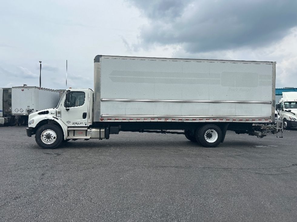 Medium Duty Box Truck-Light and Medium Duty Trucks-Freightliner-2022-M2-Obetz-OH-74,792\n\t\tmiles-$ 83,000 - Image 4