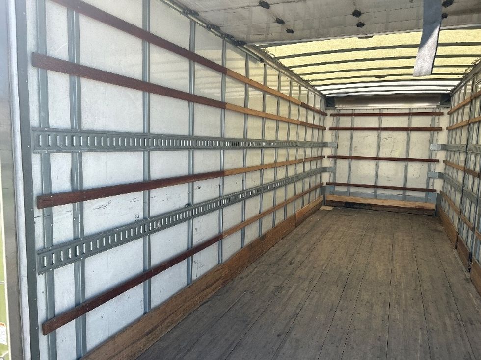 Medium Duty Box Truck-Light and Medium Duty Trucks-Freightliner-2022-M2-Ocala-FL-253,668\n\t\tmiles-$ 47,750 - Image 11