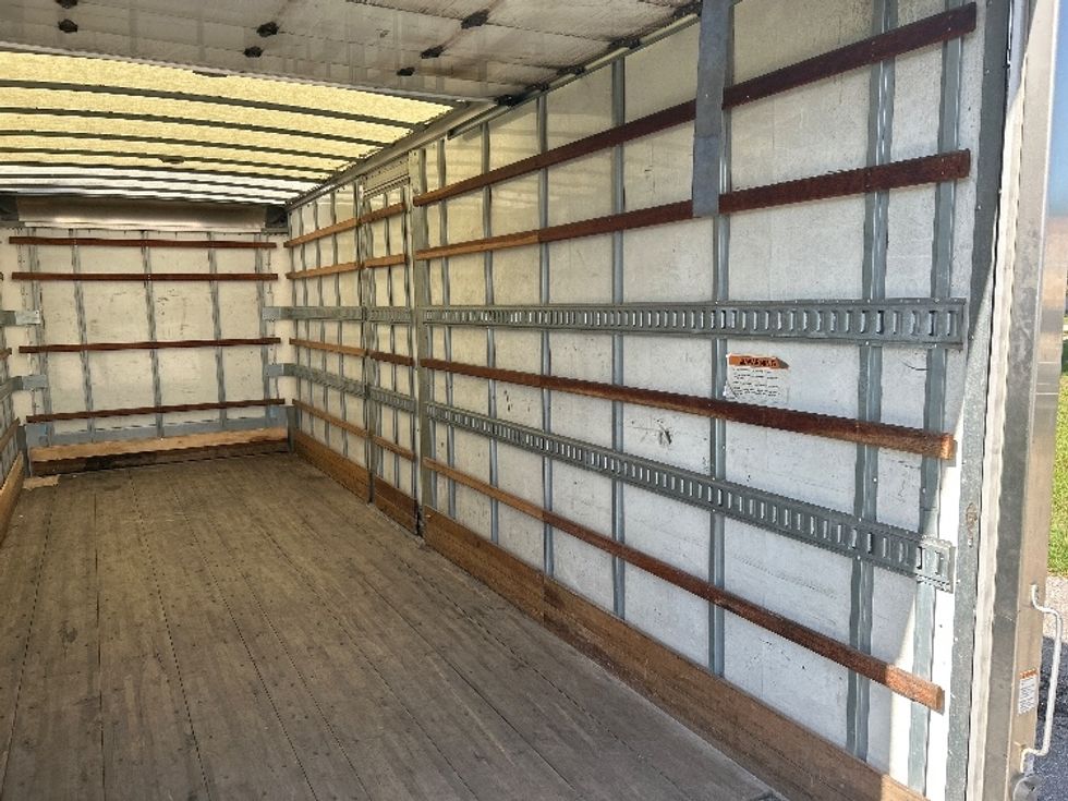 Medium Duty Box Truck-Light and Medium Duty Trucks-Freightliner-2022-M2-Ocala-FL-253,668\n\t\tmiles-$ 47,750 - Image 12