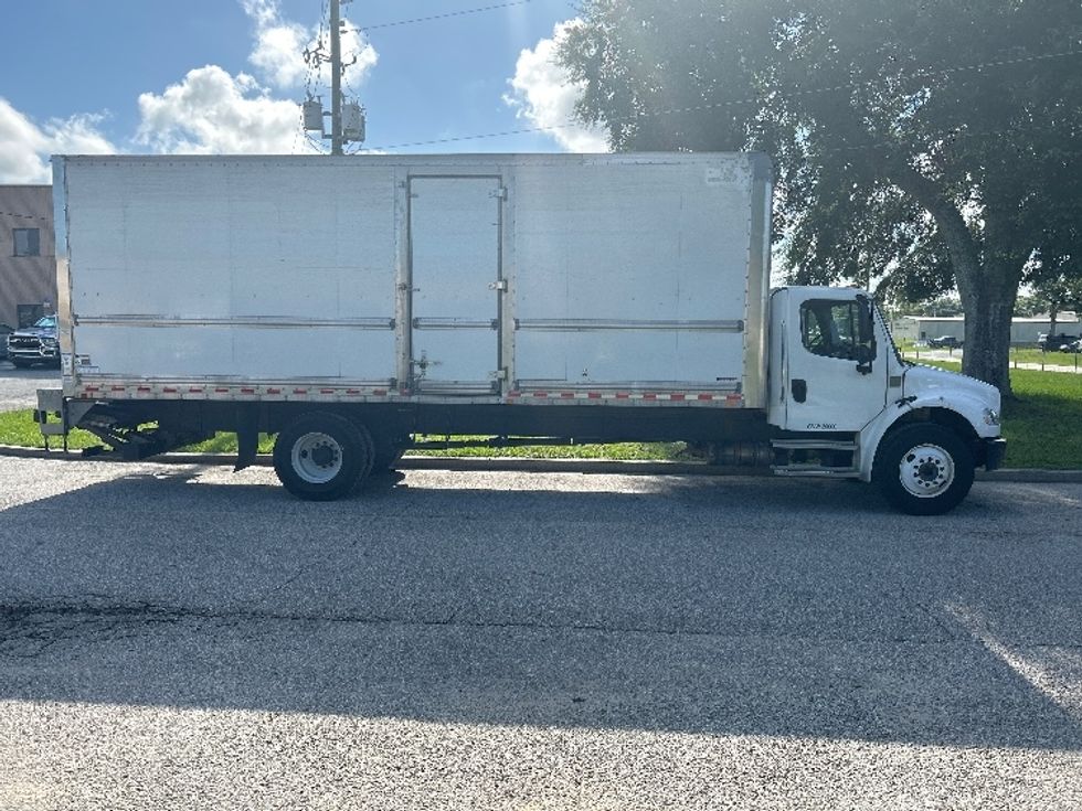Medium Duty Box Truck-Light and Medium Duty Trucks-Freightliner-2022-M2-Ocala-FL-253,668\n\t\tmiles-$ 47,750 - Image 15