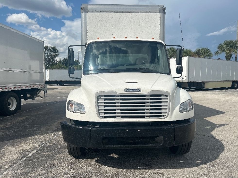 Medium Duty Box Truck-Light and Medium Duty Trucks-Freightliner-2022-M2-Ocala-FL-93,355\n\t\tmiles-$ 87,750 - Image 2