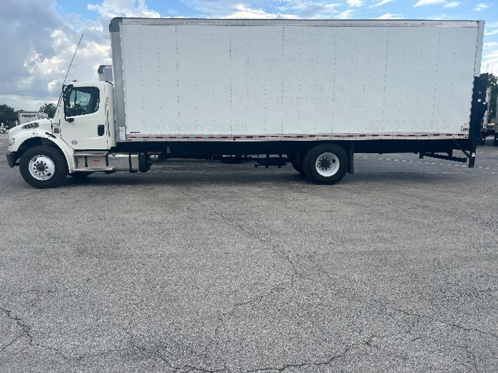 Medium Duty Box Truck-Light and Medium Duty Trucks-Freightliner-2022-M2-Ocala-FL-93,355\n\t\tmiles-$ 87,750 - Image 4