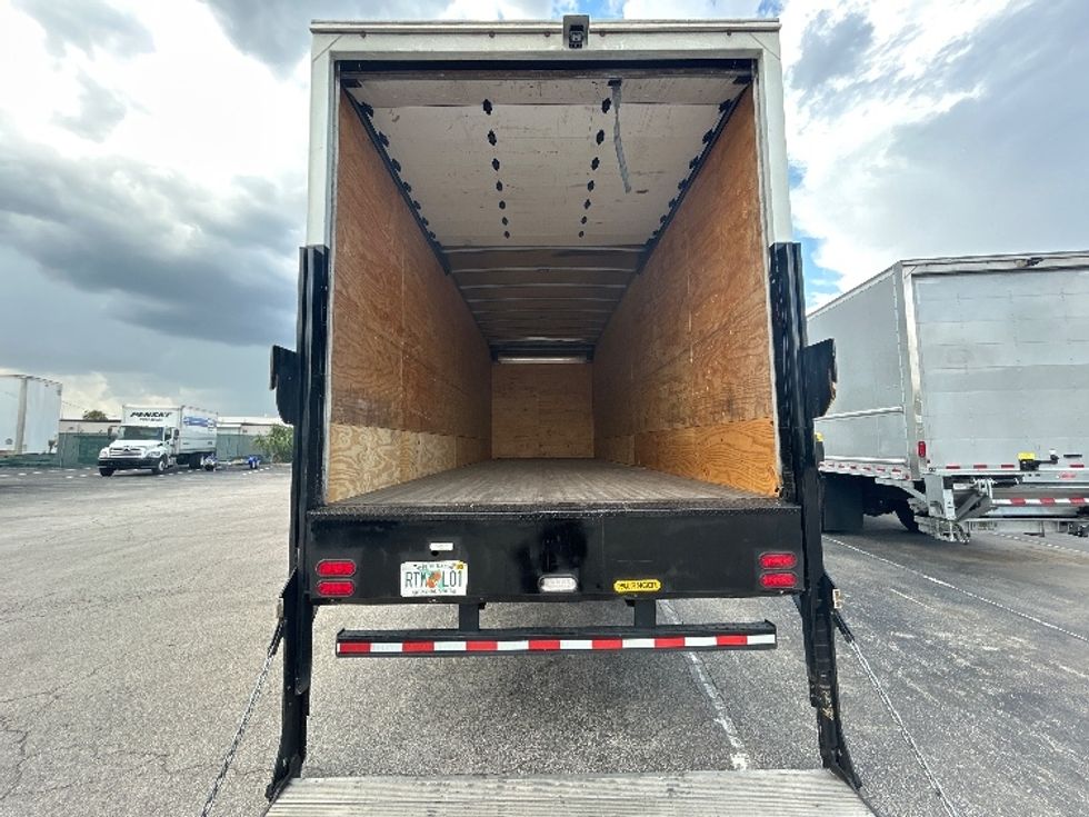 Medium Duty Box Truck-Light and Medium Duty Trucks-Freightliner-2022-M2-Ocala-FL-93,355\n\t\tmiles-$ 87,750 - Image 8
