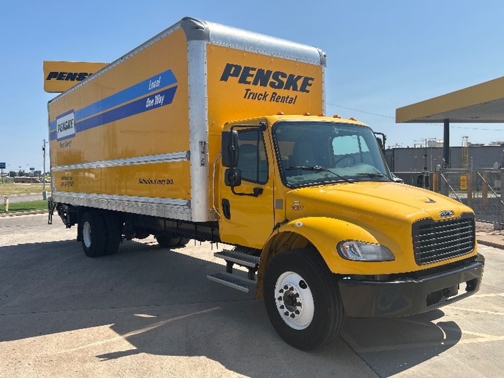 Medium Duty Box Truck-Light and Medium Duty Trucks-Freightliner-2022-M2-Oklahoma City-OK-137,051\n\t\tmiles-$ 69,500 - Image 1
