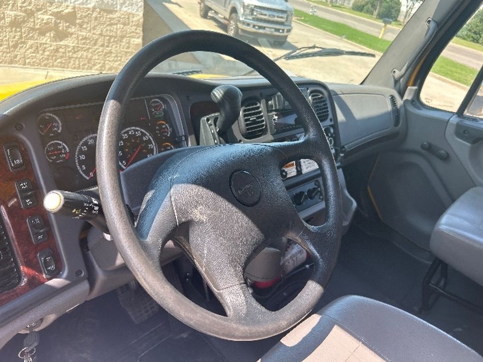 Medium Duty Box Truck-Light and Medium Duty Trucks-Freightliner-2022-M2-Oklahoma City-OK-137,051\n\t\tmiles-$ 69,500 - Image 17