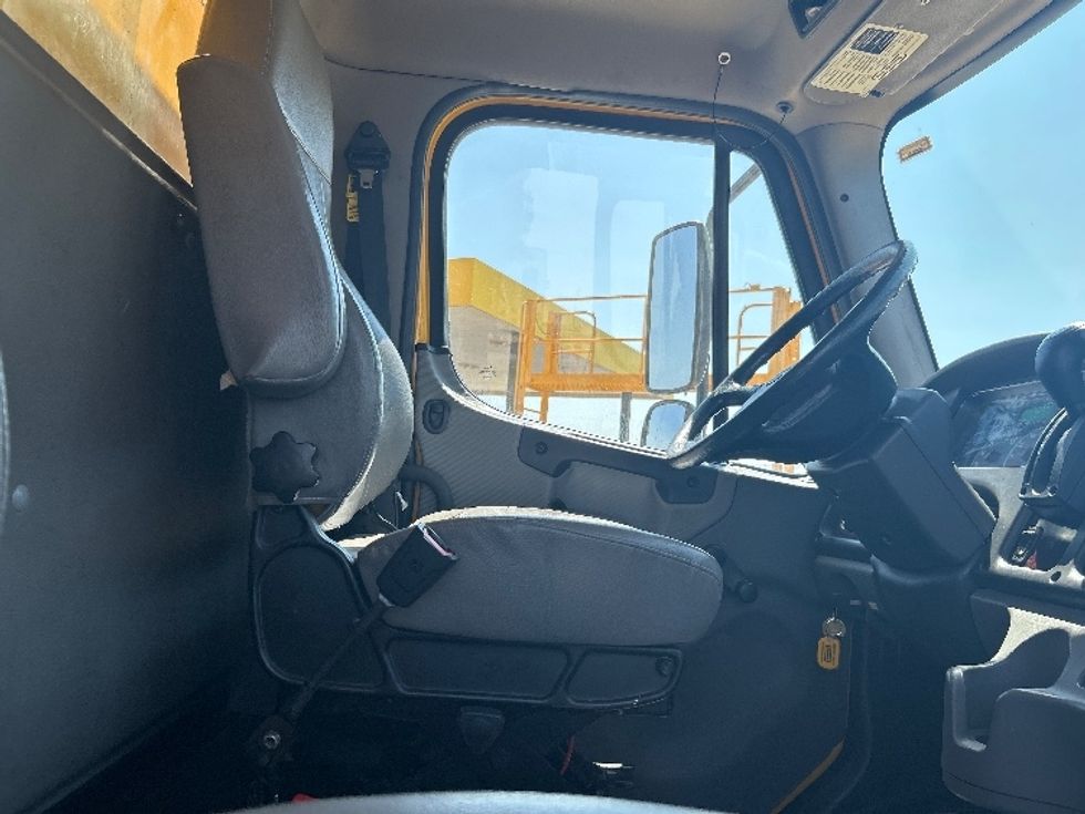 Medium Duty Box Truck-Light and Medium Duty Trucks-Freightliner-2022-M2-Oklahoma City-OK-137,051\n\t\tmiles-$ 69,500 - Image 22
