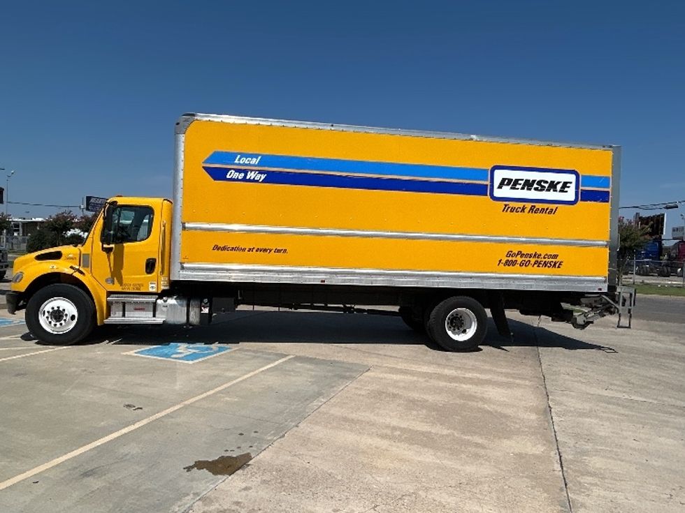 Medium Duty Box Truck-Light and Medium Duty Trucks-Freightliner-2022-M2-Oklahoma City-OK-137,051\n\t\tmiles-$ 69,500 - Image 4