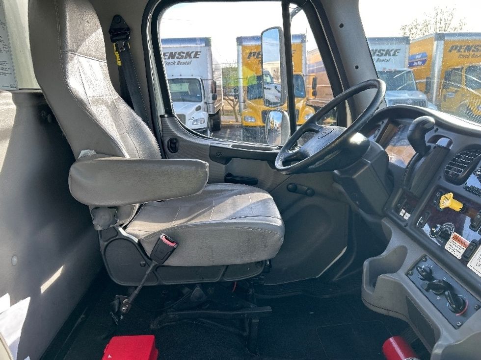 Medium Duty Box Truck-Light and Medium Duty Trucks-Freightliner-2022-M2-Oklahoma City-OK-188,968\n\t\tmiles-$ 60,500 - Image 23