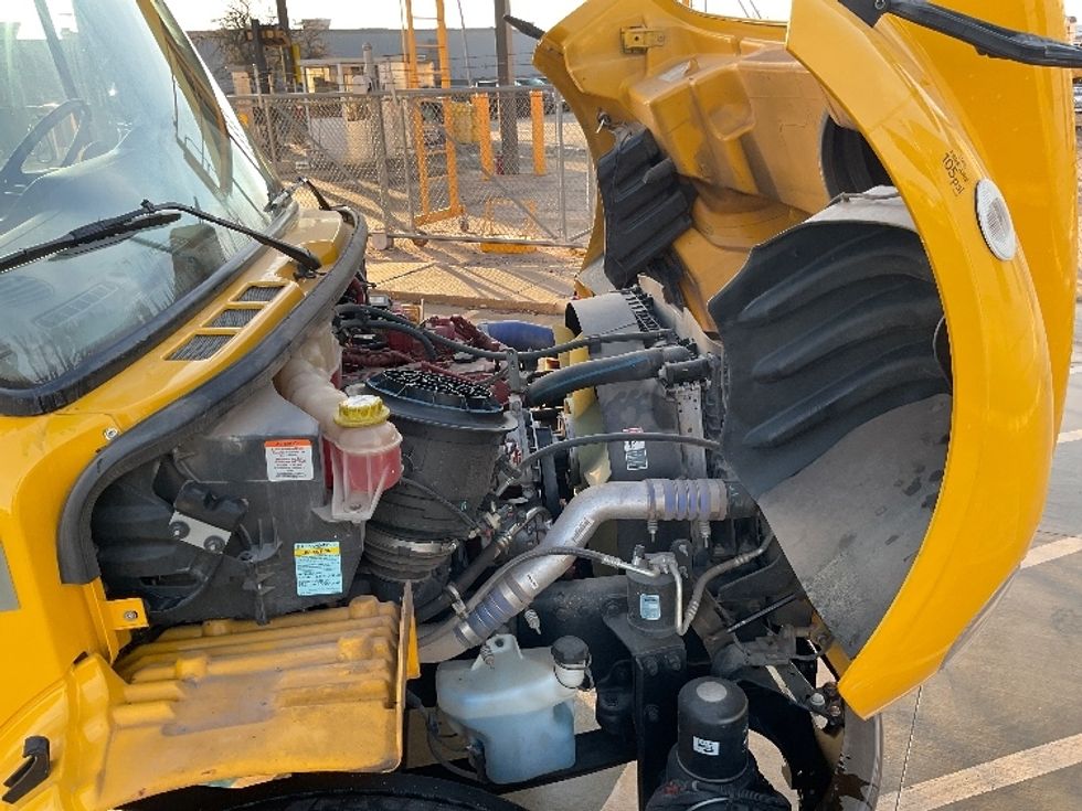 Medium Duty Box Truck-Light and Medium Duty Trucks-Freightliner-2022-M2-Oklahoma City-OK-99,841\n\t\tmiles-$ 77,250 - Image 21