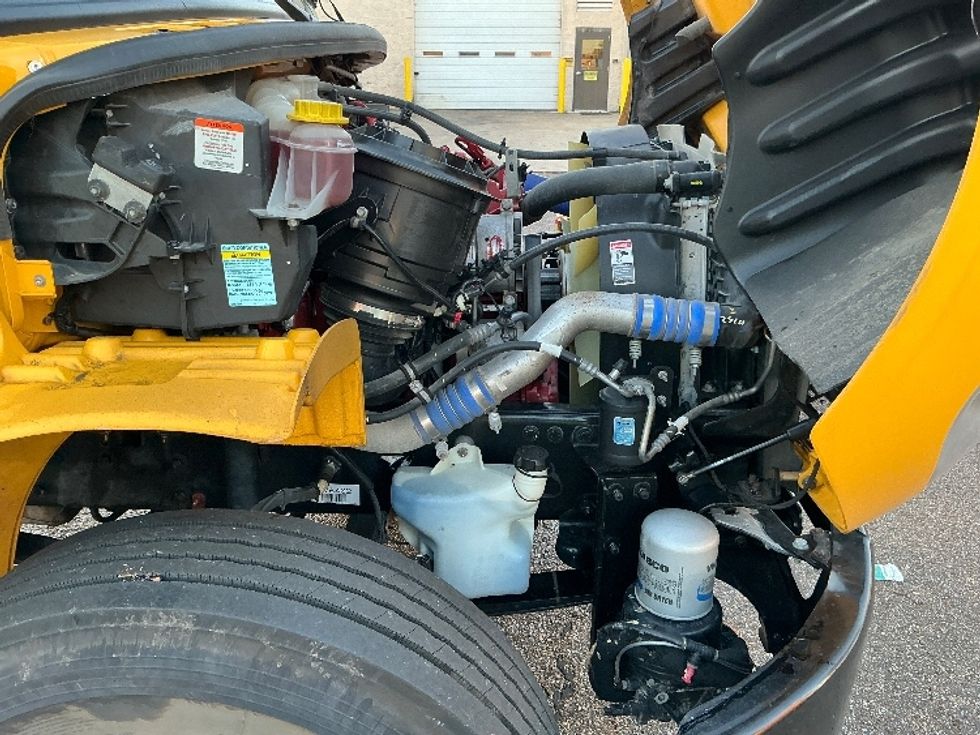 Medium Duty Box Truck-Light and Medium Duty Trucks-Freightliner-2022-M2-Olive Branch-MS-99,793\n\t\tmiles-$ 77,250 - Image 23